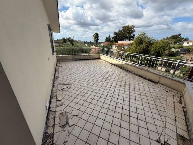 Villa in vendita a Aprilia LT
