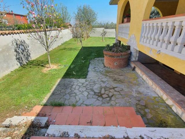 Villa in vendita a Aprilia LT