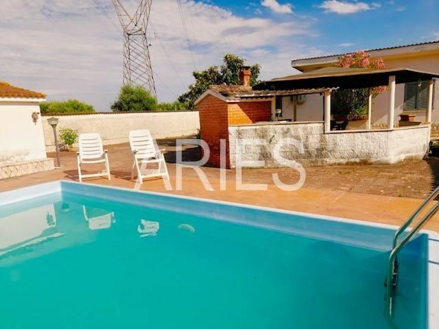 Villa in vendita a Aprilia LT