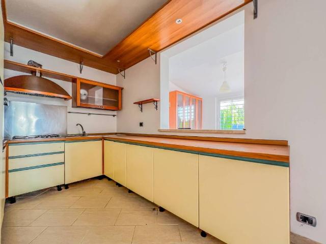 Villa in vendita a Aprilia LT