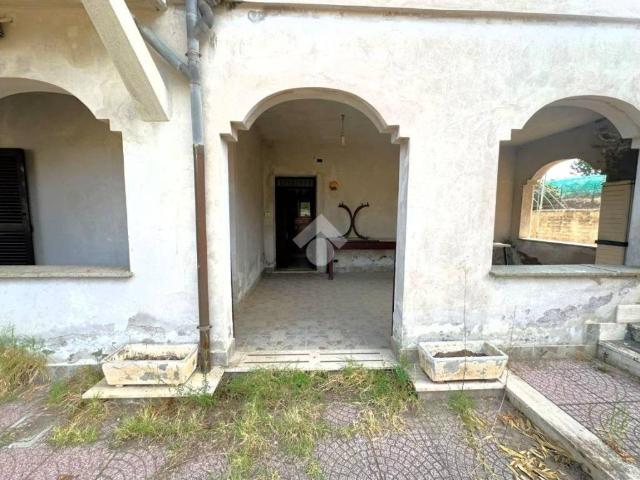 Villa in vendita a Aprilia LT