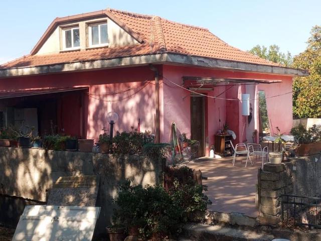 Villa in vendita a Aprilia LT