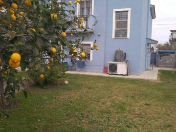 Villa in vendita a Aprilia LT