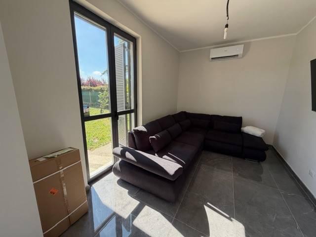 Villa in vendita a Aprilia LT