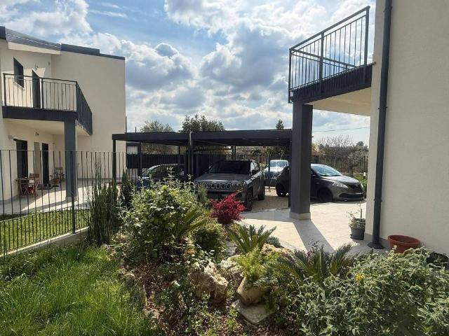 Villa in vendita a Aprilia LT