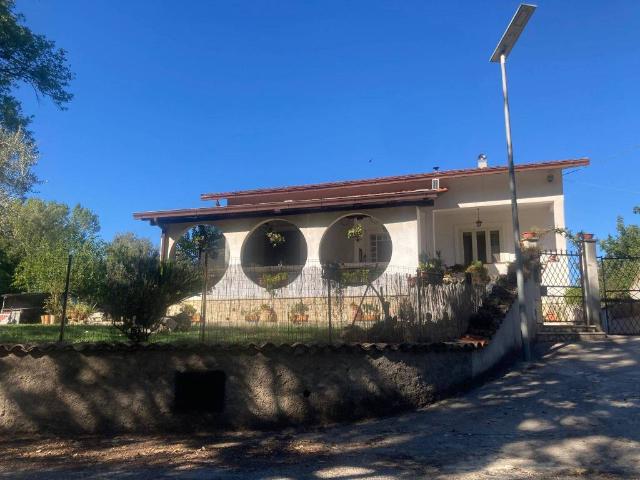 Villa in vendita a Aquino FR