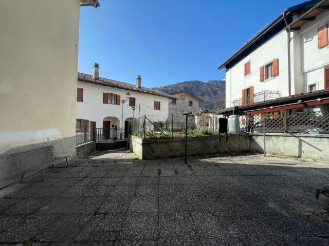 Villa in vendita a Arta Terme UD