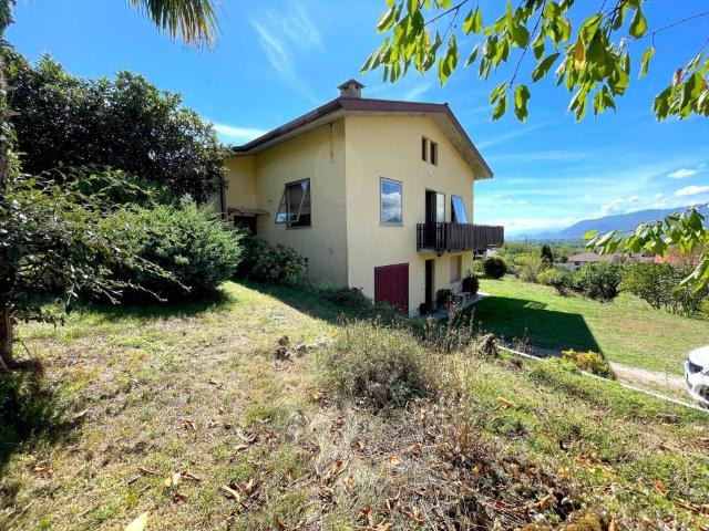 Villa in vendita a Artegna UD