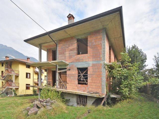 Villa in vendita a Artogne BS