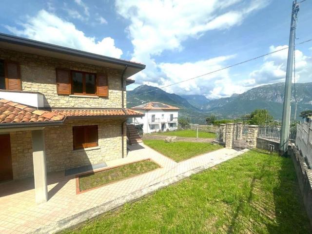 Villa in vendita a Artogne BS
