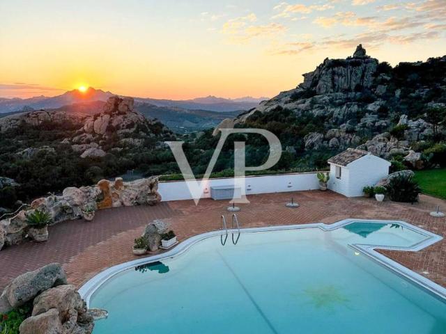 Villa in vendita a Arzachena OT