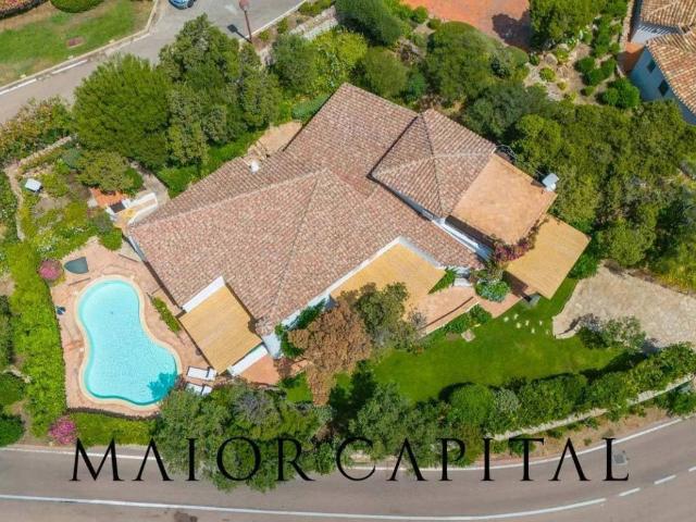 Villa in vendita a Arzachena OT