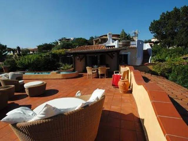 Villa in vendita a Arzachena OT