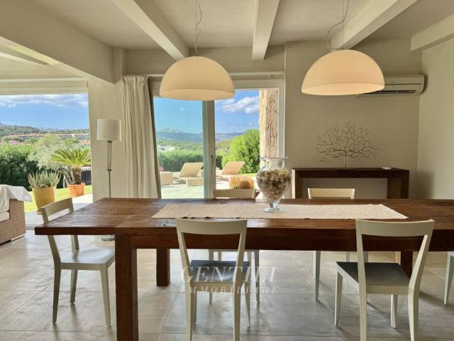 Villa in vendita a Arzachena OT