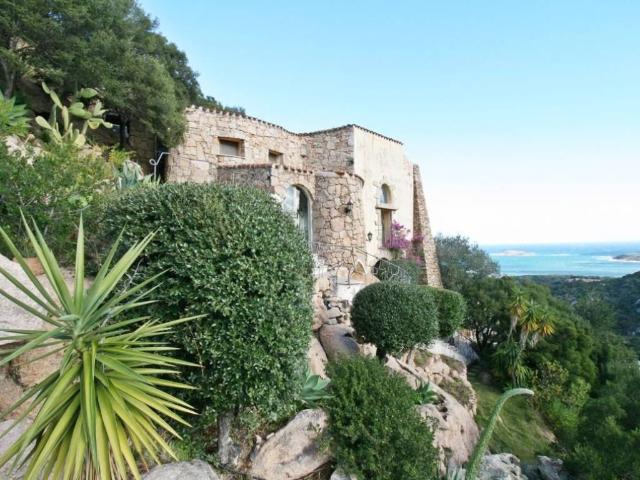Villa in vendita a Arzachena OT