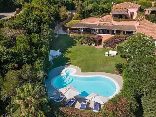 Villa in vendita a Arzachena OT