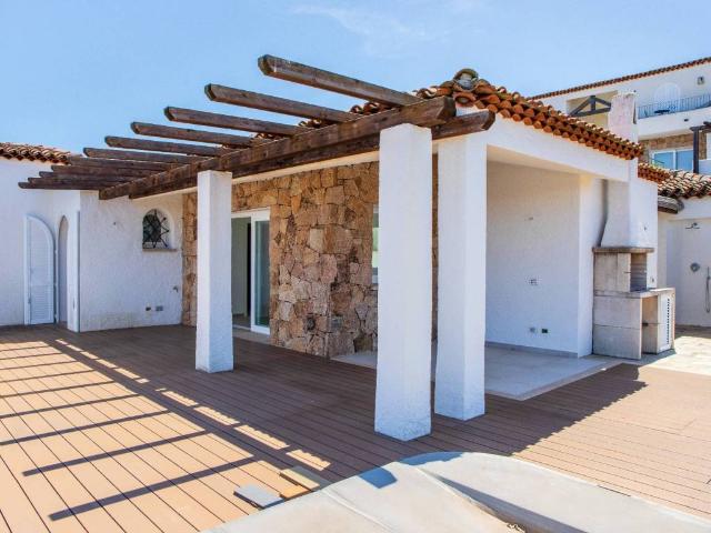 Villa in vendita a Arzachena OT