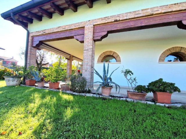 Villa in vendita a Arzergrande PD