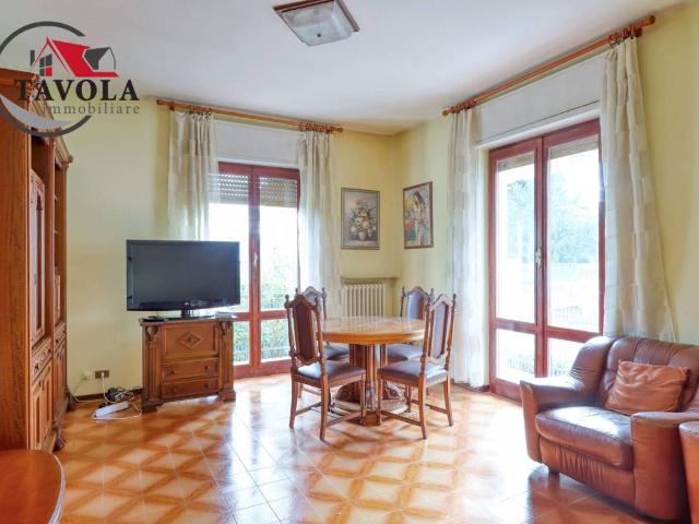 Villa in vendita a Arcisate VA