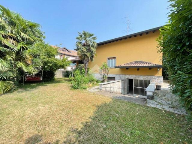 Villa in vendita a Arconate MI