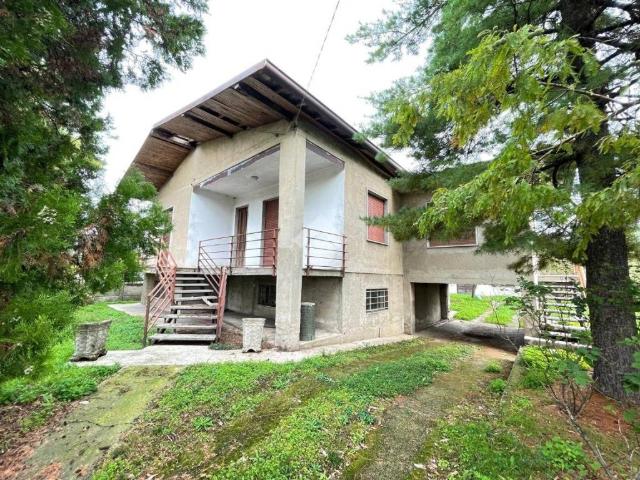 Villa in vendita a Arconate MI