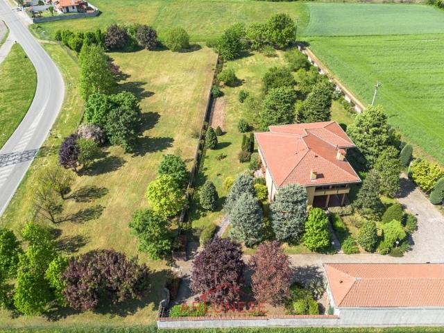 Villa in vendita a Arconate MI