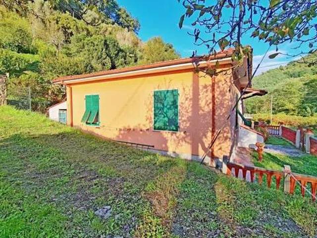 Villa in vendita a Arcola SP