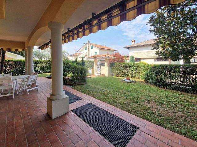 Villa in vendita a Arcore