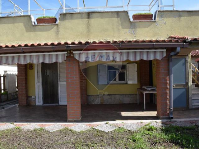 Villa in vendita a Ardea
