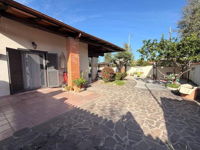 Villa in vendita a Ardea RM
