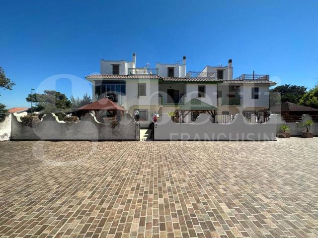 Villa in vendita a Ardea RM