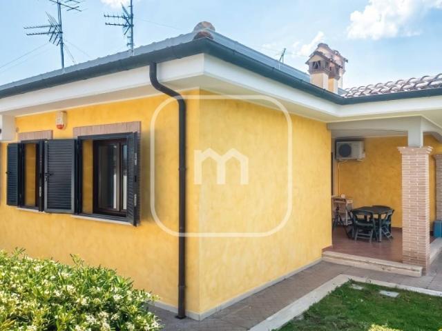 Villa in vendita a Ardea RM