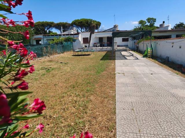 Villa in vendita a Ardea RM
