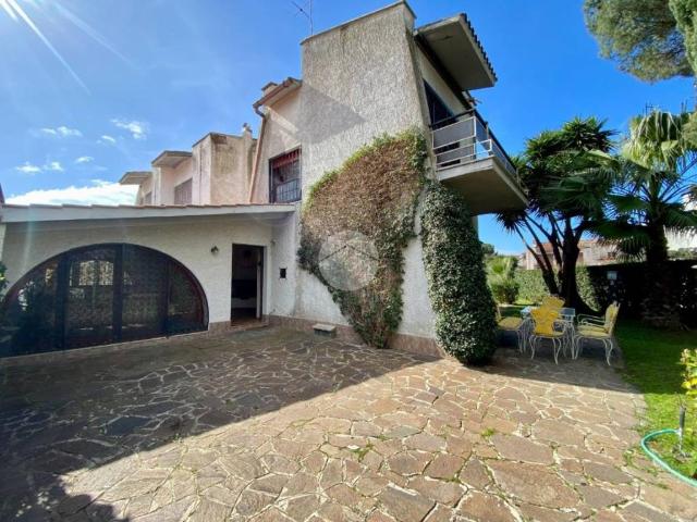 Villa in vendita a Ardea RM