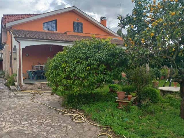 Villa in vendita a Ardea RM