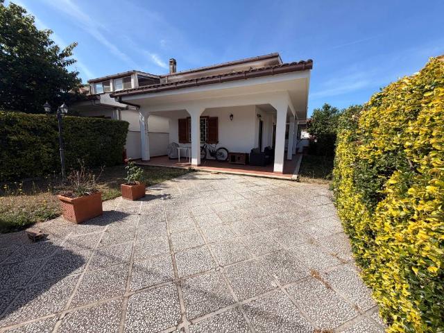 Villa in vendita a Ardea RM