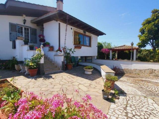 Villa in vendita a Ardea RM