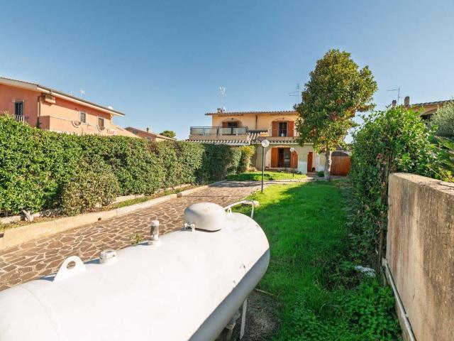 Villa in vendita a Ardea RM