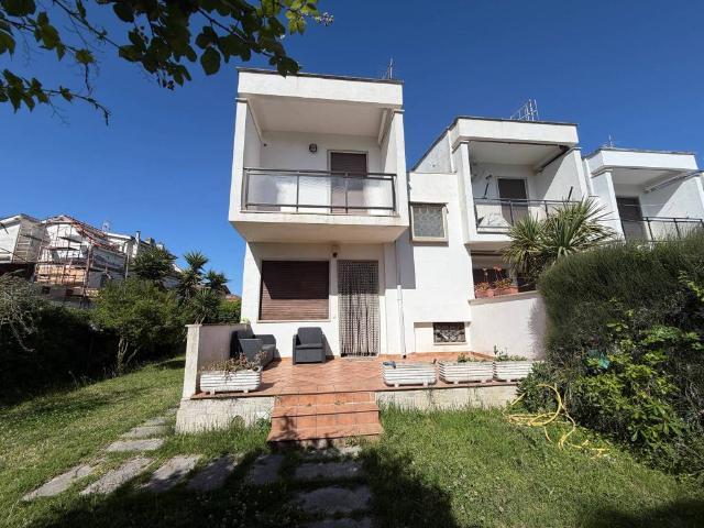 Villa in vendita a Ardea RM