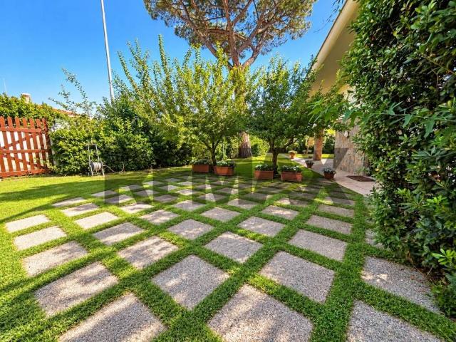 Villa in vendita a Ardea RM
