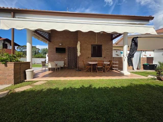 Villa in vendita a Ardea RM