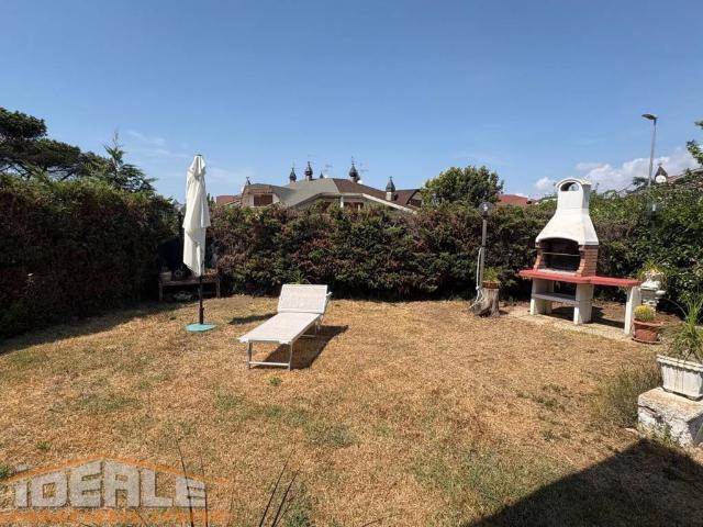 Villa in vendita a Ardea RM