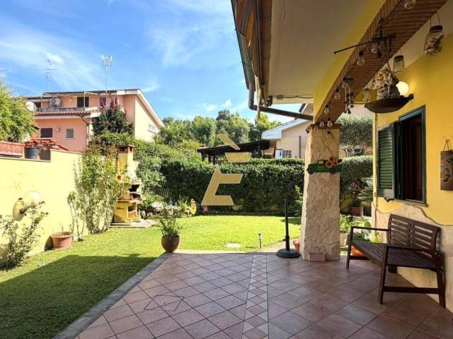 Villa in vendita a Ardea RM