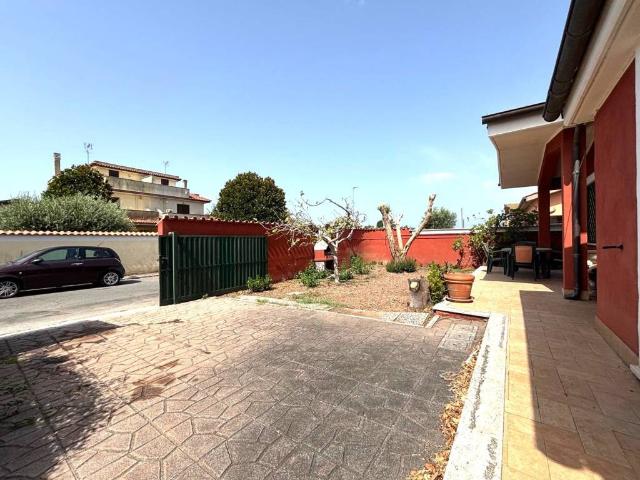 Villa in vendita a Ardea RM