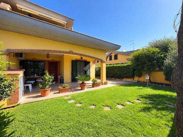 Villa in vendita a Ardea RM