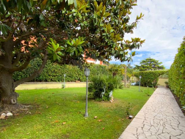 Villa in vendita a Ardea RM