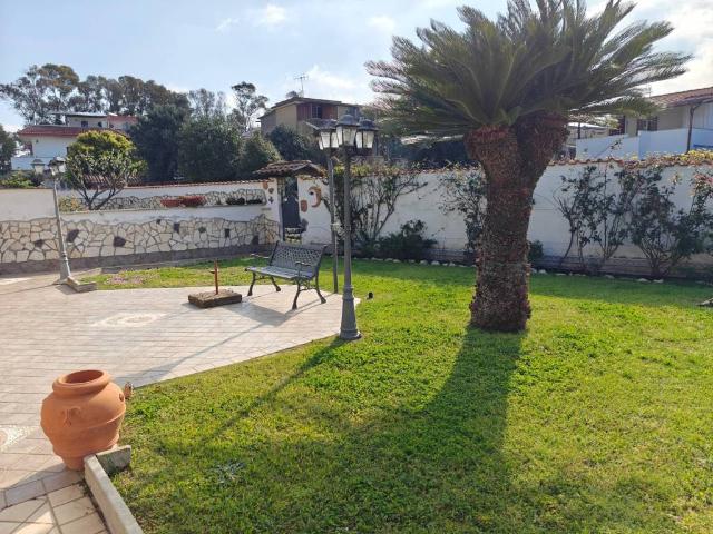 Villa in vendita a Ardea RM