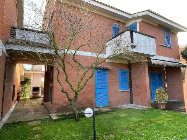 Villa in vendita a Ardea RM