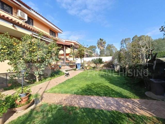 Villa in vendita a Ardea RM