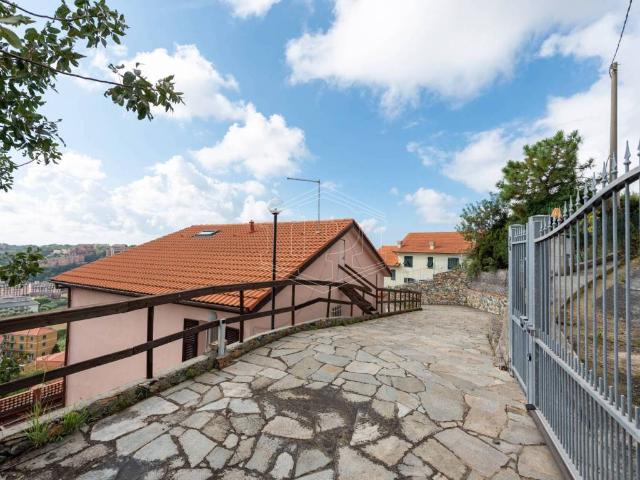 Villa in vendita a Arenzano GE